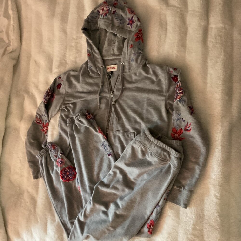 Driftwood Teddy Hoodie and jogger set women's size small